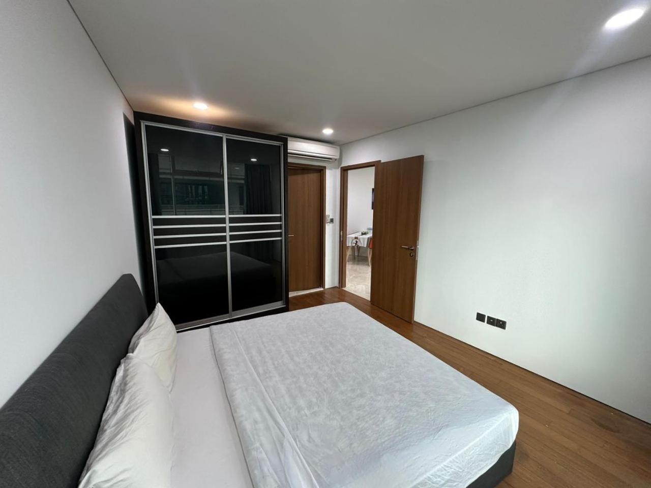 Vortex Suites Klcc By Moonlight Kuala Lumpur Esterno foto